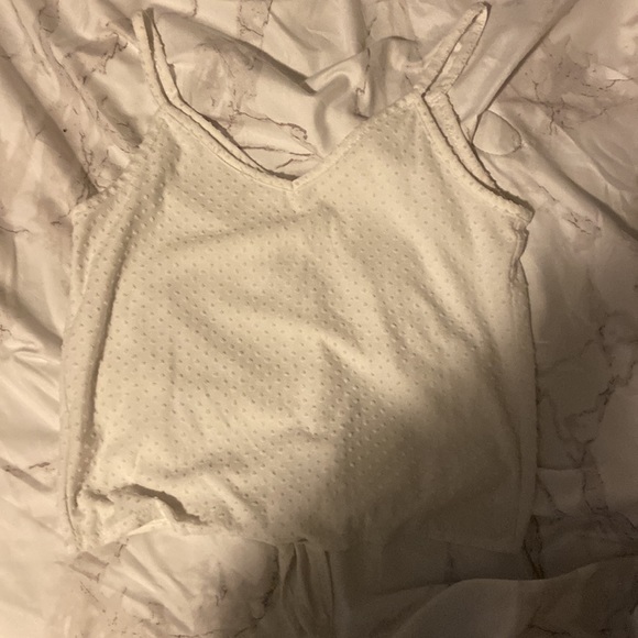 White crop top - Picture 2 of 2
